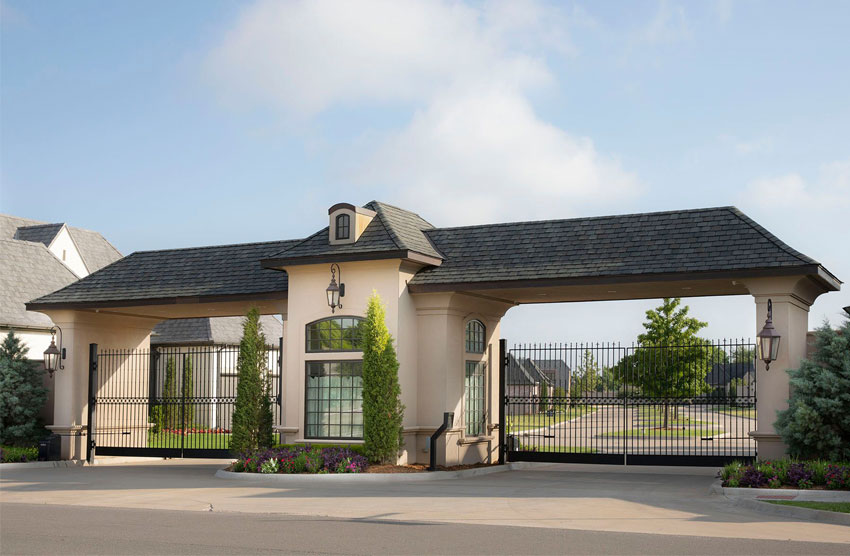 Lock and Leave in Elmhurst Court